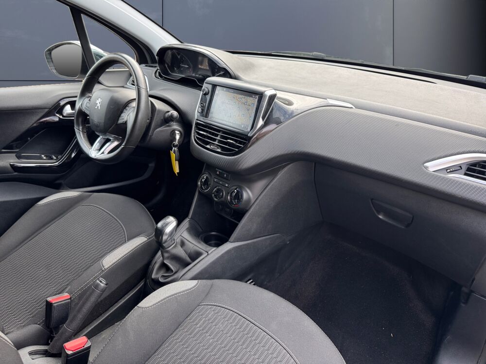 208 1.2 82 ch Style /Suivi Complet/2e Main/Radars/Connect/GPS 2016 occasion 59000 Lille