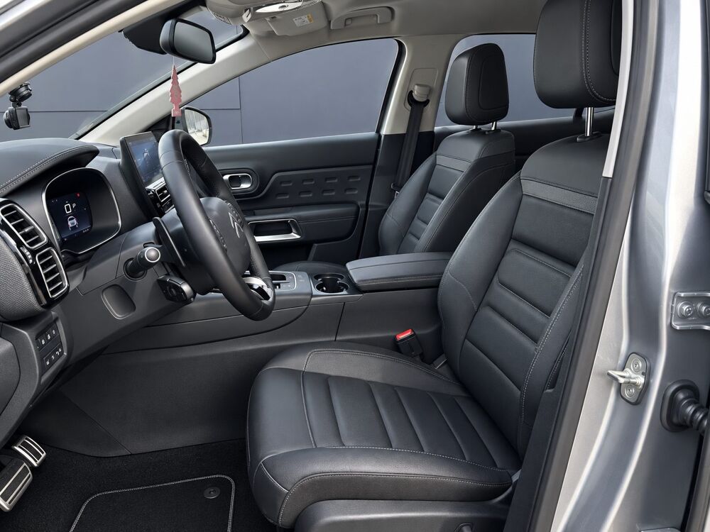 C5 aircross 1.5 Bluehdi 130ch Shine Pack S&amp;S 2023 occasion 18000 Bourges