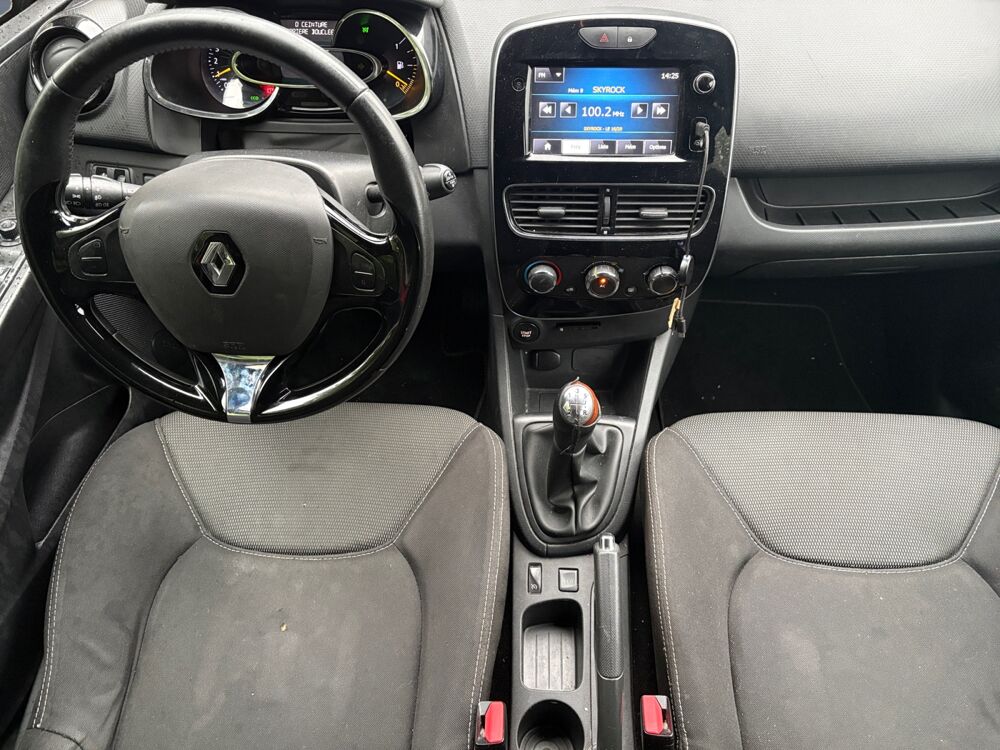 Clio 0.9 Tce 90 ch Energy Zen eco&sup2; /Moteur &agrave; cha&icirc;ne 2015 occasion 34000 Montpellier