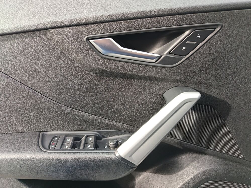 Q2 1.6 30 Tdi 115 ch Business Design S-tronic /Cam&eacute;ra de Recul/ 2021 occasion 40100 Dax