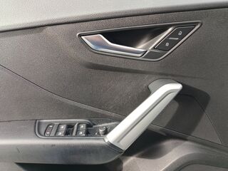 Q2 1.6 30 Tdi 115 ch Business Design S-tronic /Cam&eacute;ra de Recul/ 2021 occasion 40100 Dax