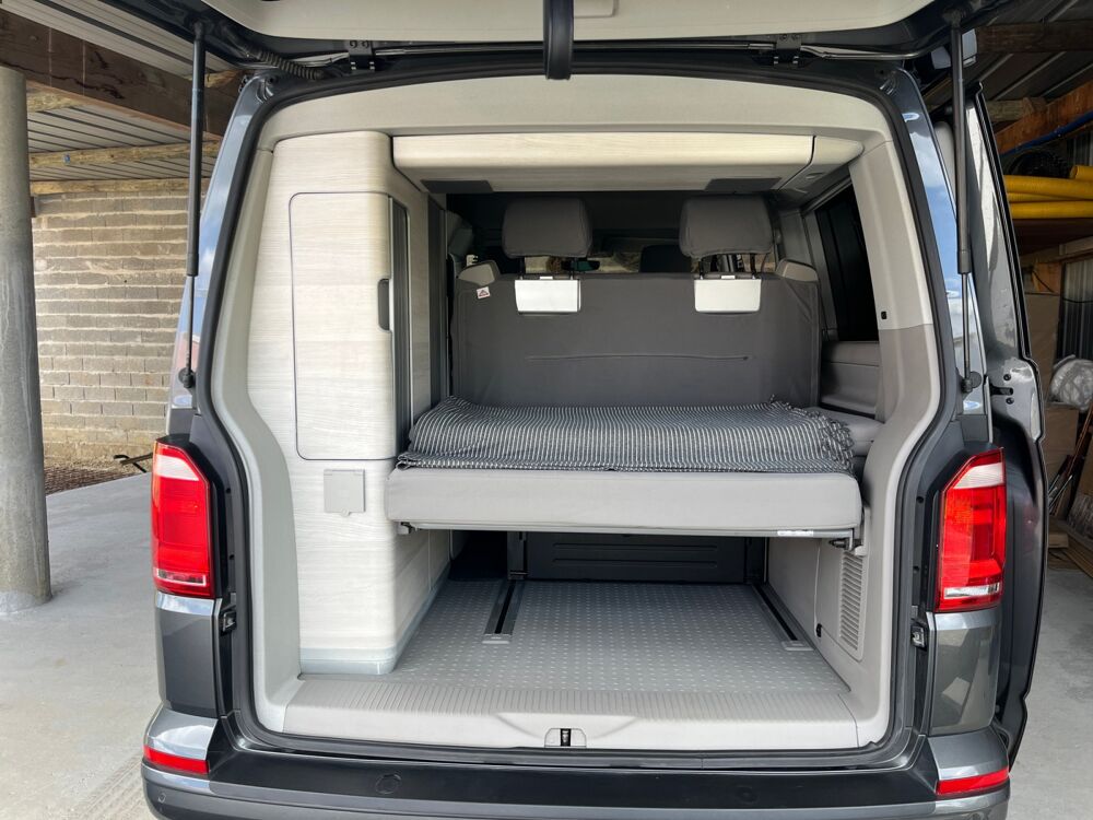 MULTIVAN T6 2.0 Tdi 205ch DSG7 California Coast /Entretien VW 2018 occasion 64100 bayonne