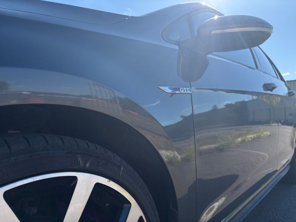 Golf Gte 1.4 tsi hybride rechargeable 204 ch /Toit ouvrant/Entret 2018 occasion 42700 Firminy