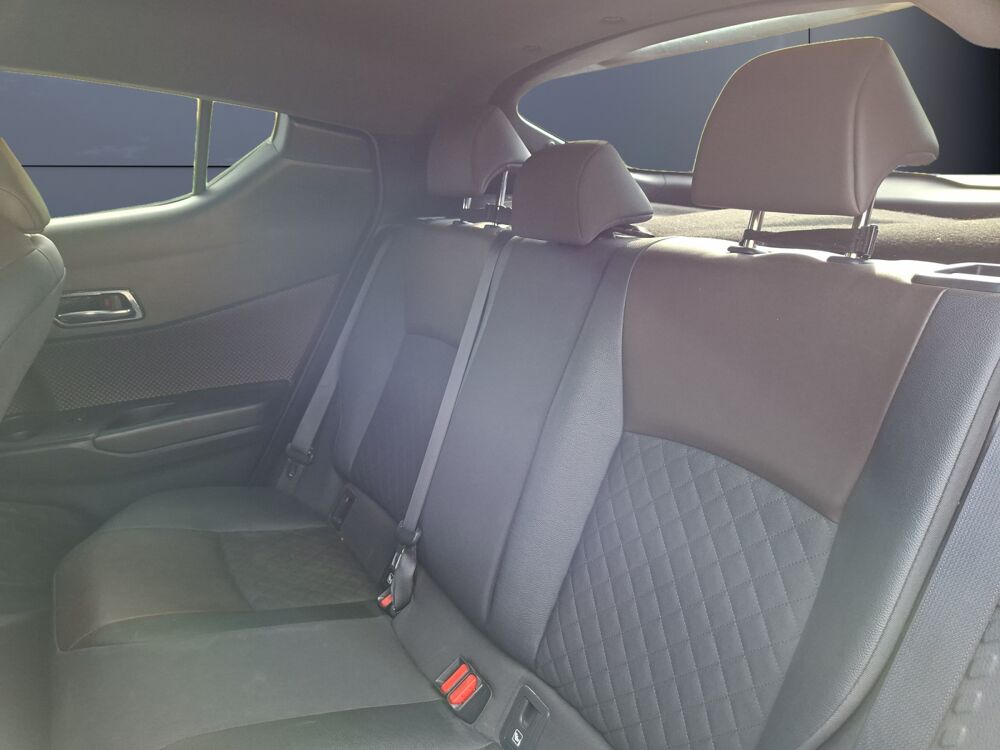 C-HR 1.2 T 115 ch Graphic 2WD /Cam&eacute;ra de recul/Attelage/Becquet a 2017 occasion 83910 Pourri&egrave;res