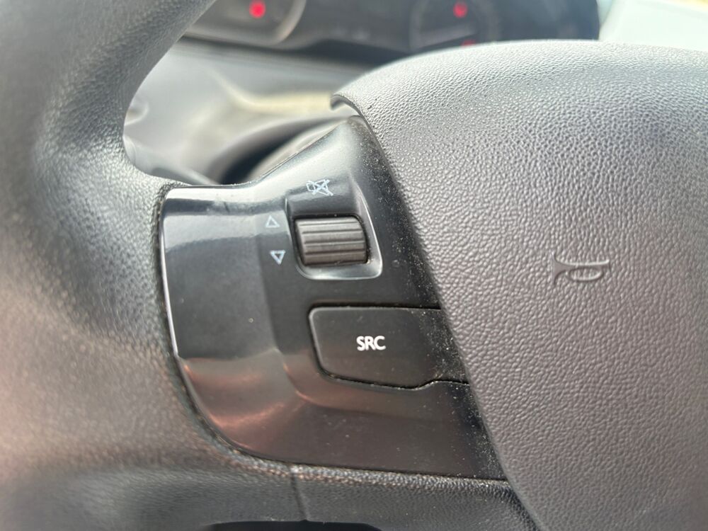 208 1.5 Bluehdi 100 ch Active Business /Carplay/Radar recul 2019 occasion 43120 Monistrol-sur-Loire