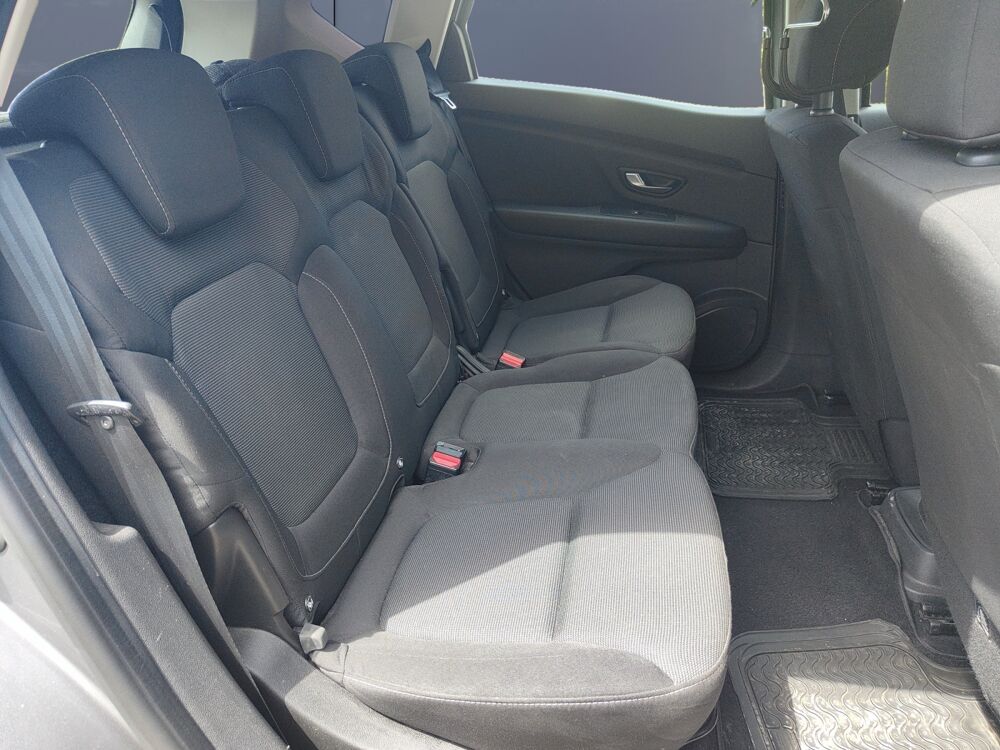 Sc&eacute;nic 1.5 Dci 95 ch Energy Life /Gps/Carplay/Entretien &agrave; jour 2018 occasion 28500 Vernouillet
