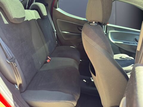 Ypsilon 0.9 TwinAir 85 ch Black &amp; Red DFS/BVA /Toit ouvrant pano 2013 occasion 13300 Salon de Provence