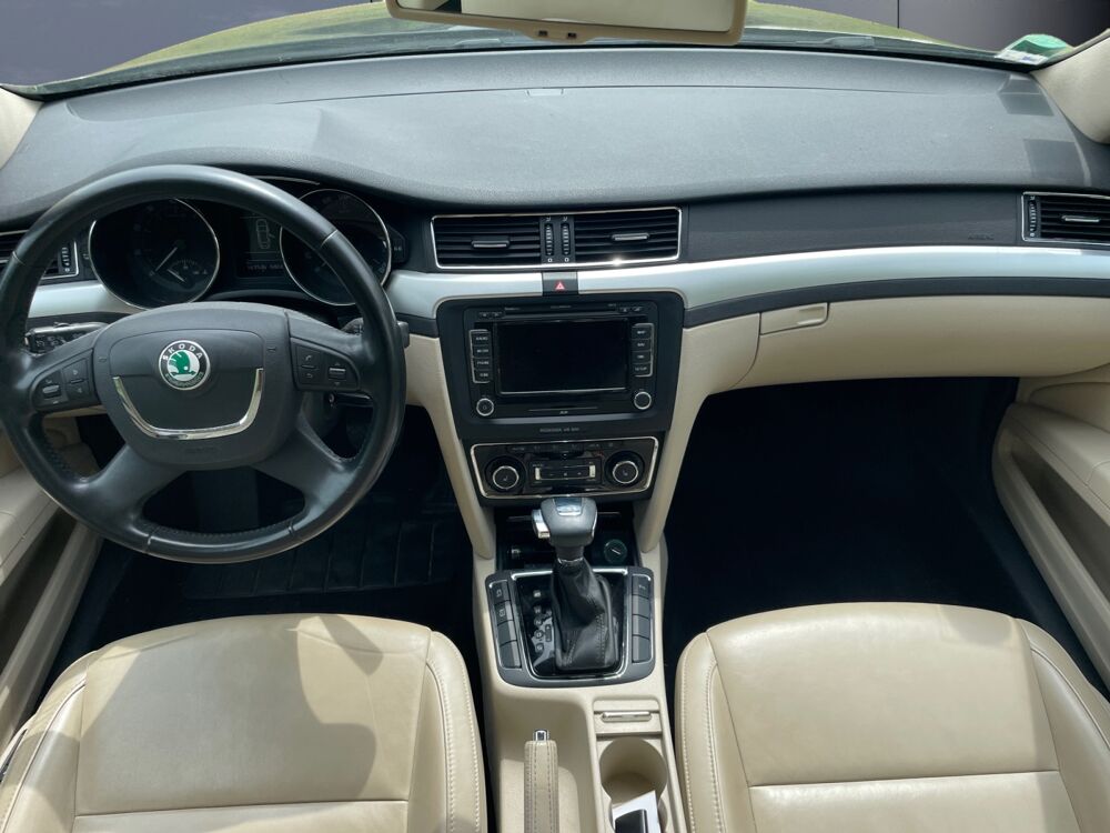 Superb 1.8 TFSI 160 ch Elegance DSG7 /Int&eacute;rieur Cuir 2012 occasion 30000 Nimes