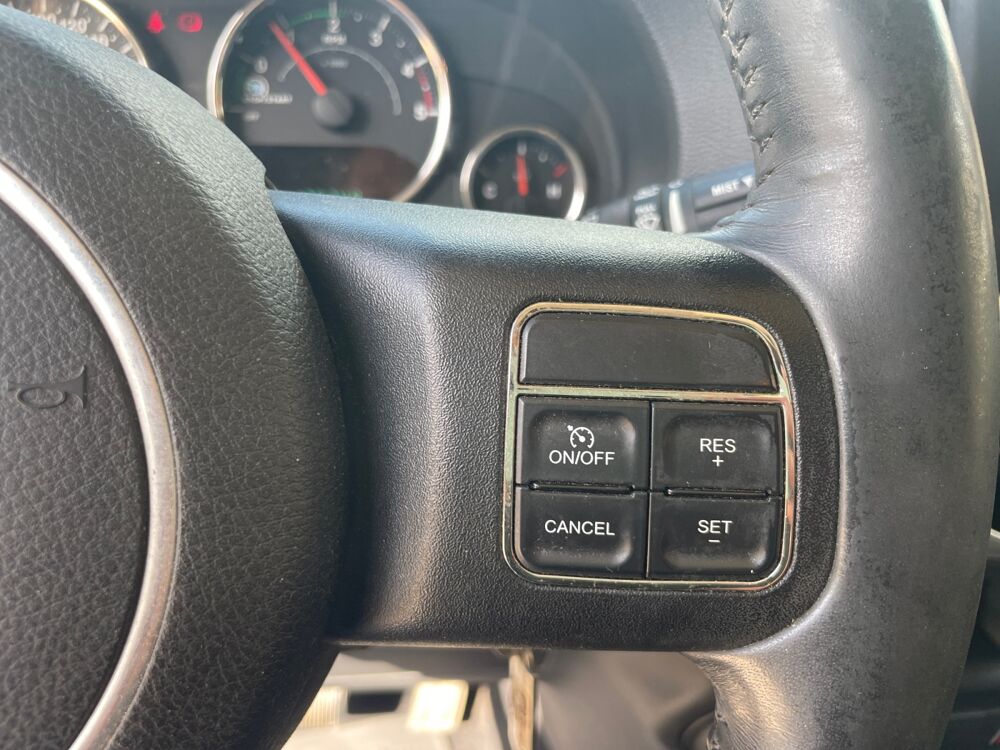 Wrangler 2.8 Crd 200 ch Sahara Awd /Chrome/Si&egrave;ges Chauffants Cuirs 2013 occasion 30100 Al&egrave;s