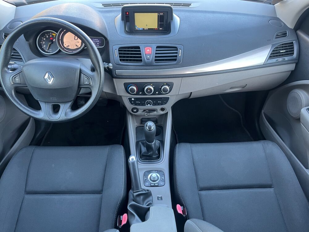 M&eacute;gane 1.6i 100 ch Tomtom Edition /Gps/Si&egrave;ge Chauffant/Clim Auto/Ja 2012 occasion 74200 Thonon-les-Bains