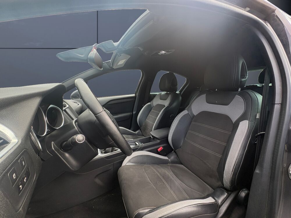 DS4 1.6 hdi 120 ch Connected Sochic /Carplay/Camera 2018 occasion 19100 Brive-la-Gaillarde