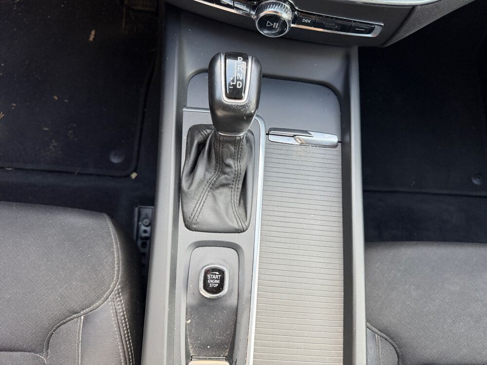 XC60 Summum D5 AWD 235 ch Geartronic 6 /Entretien Complet Volvo 2018 occasion 34000 Montpellier