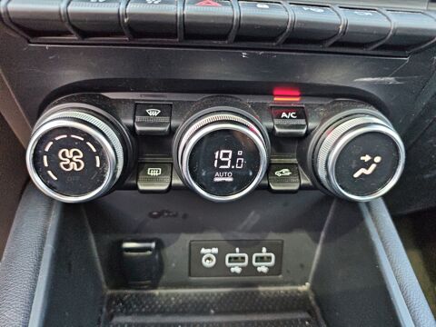 Captur 1.6 E-Tech Plug-in Hybrid 160ch Intens /1&egrave;re main/ Carplay e 2020 occasion 35000 Rennes