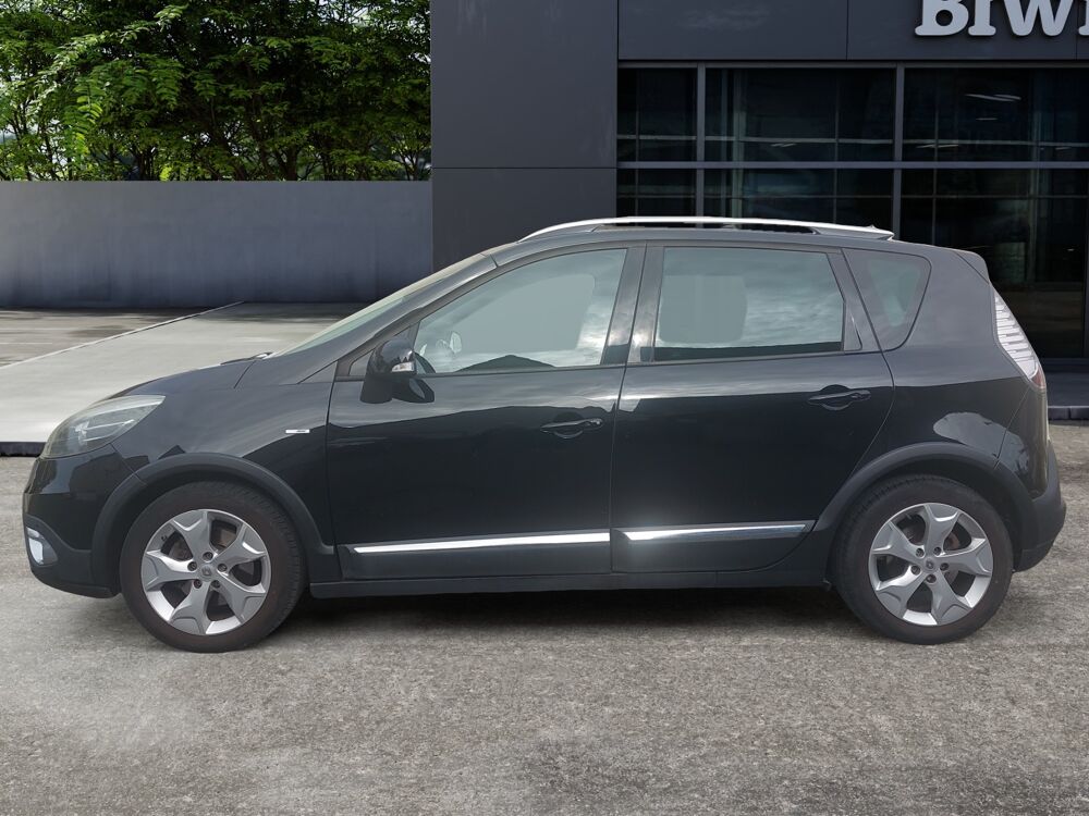 Sc&eacute;nic 1.6 Dci 130 Bose &eacute;dition /Cam&eacute;ra de Recul/GPS/Moteur &agrave; Chain 2015 occasion 91700 Fleuri M&eacute;rogis