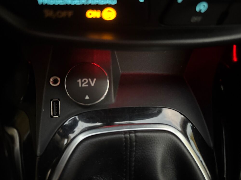 B-max 1.0 Ecoboost 125 ch Titanium Start-stop /Distribution faite/ 2015 occasion 53000 Laval