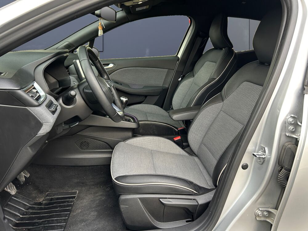 Clio 1.0 Tce 90ch Lutecia /CarPlay/R&eacute;gulateur-Limiteur/Radar AV-A 2021 occasion 18000 Bourges