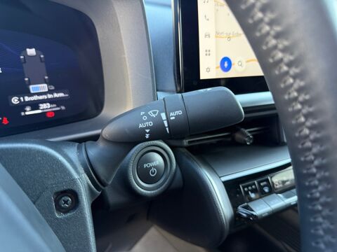 C-HR 1.8 140 ch Hybride Design 4x2 Bva /CarPlay/Pack Confort/Cam&eacute; 2024 occasion 44800 Saint-Herblain