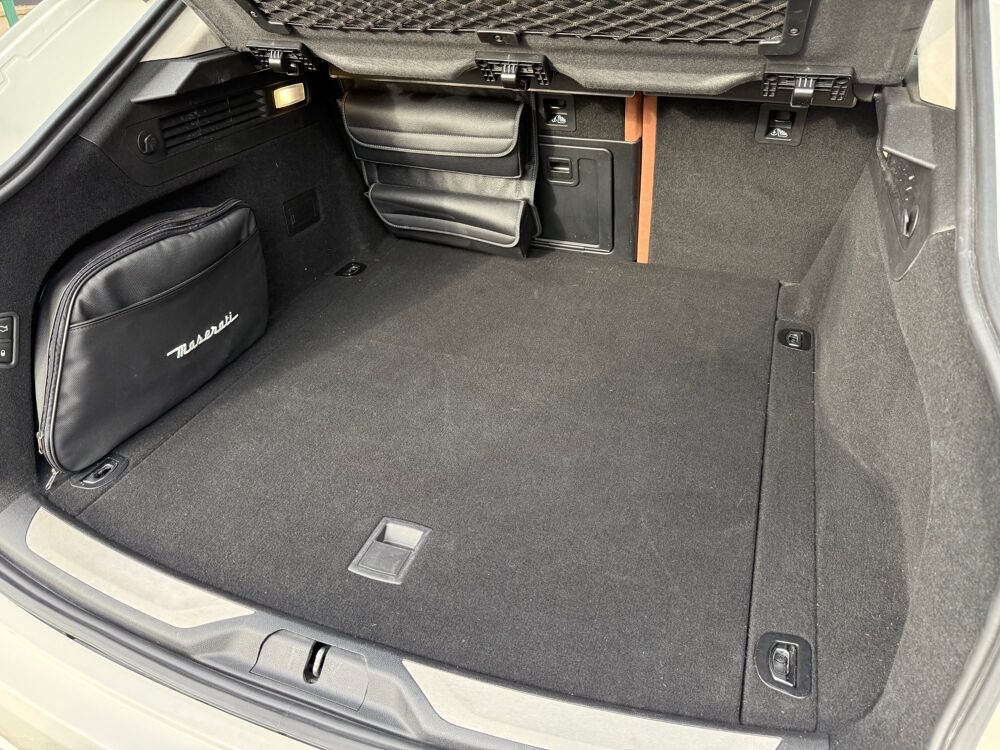 Levante Granlusso 3.0 430 ch S Q4 Bva /Si&egrave;ges Chauffants/Cam&eacute;ra 360 2019 occasion 43200 Yssingeaux