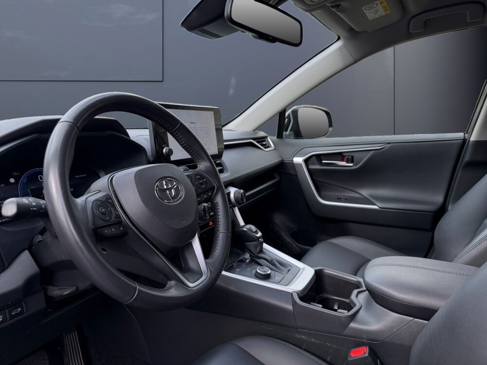 RAV 4 2.5 222 ch Hybrid Dynamic Awd-i Bva /Int&eacute;rieur Cuir 2023 occasion 77450 Montry