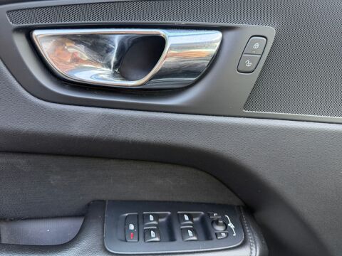 XC60 Summum D5 AWD 235 ch Geartronic 6 /Entretien Complet Volvo 2018 occasion 34000 Montpellier