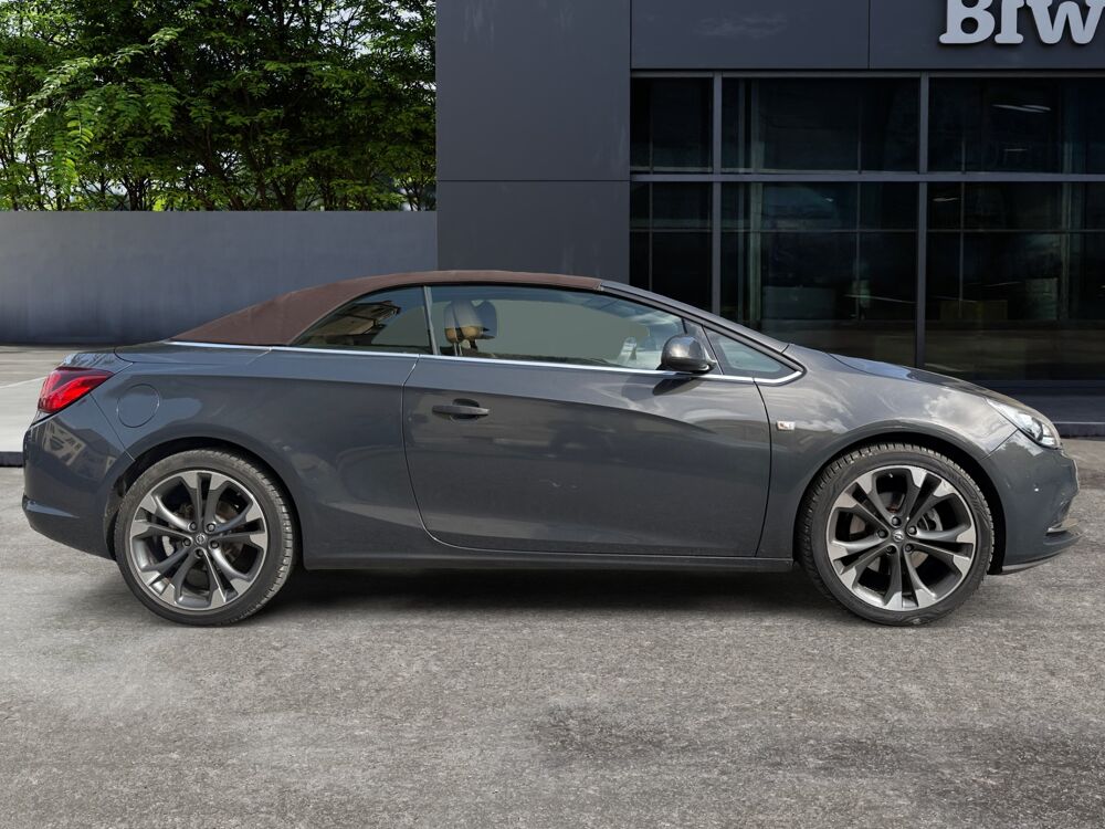 Cascada 2.0 CDTI BiTurbo 195 ch Cosmo Pack /Si&egrave;ges AV et Volant Chau 2013 occasion 38300 Bourgoin-Jallieu
