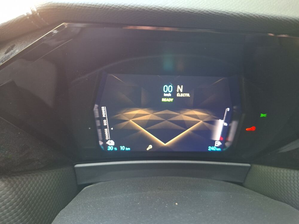 DS4 1.6 E-TENSE 225 ch Rivoli Bva /Carplay/Cam&eacute;ras avant et arri 2022 occasion 83480 Puget-sur-Argens