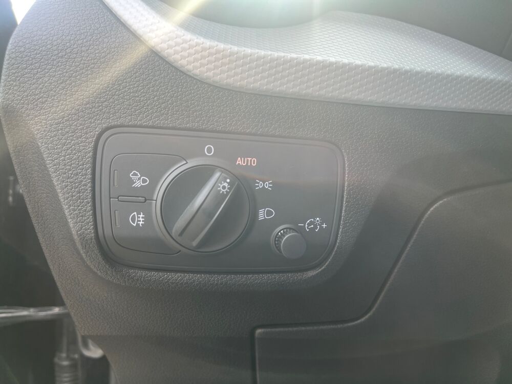 Q2 1.6 30 Tdi 115 ch Design S-tronic Bva /Gps/Clim Auto/Led/R&eacute;g 2020 occasion 74200 Thonon-les-Bains