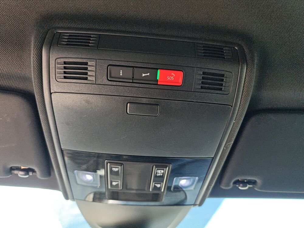 Polo VI 1.0 Tsi 110 ch R-line Dsg /Climatisation automatiquebi-zo 2021 occasion 35500 Vitr&eacute;