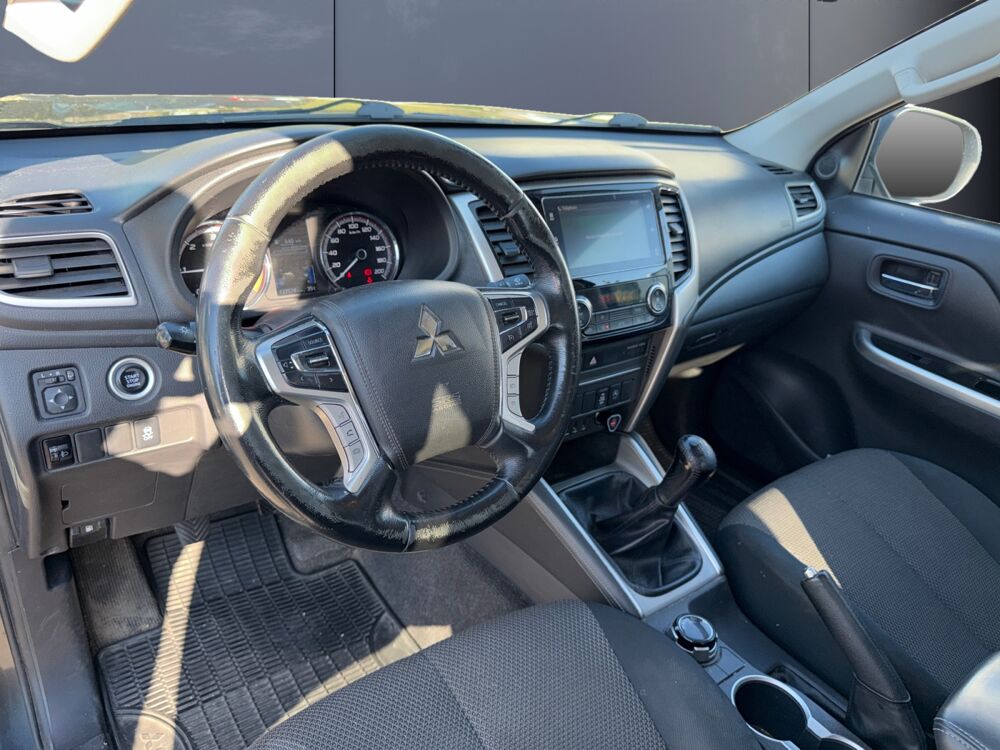 L 200 Pick-up Club Cab 2.2 Did 150 ch Intense 4wd /CarPlay et Android Auto 2021 occasion 38300 Bourgoin-Jallieu