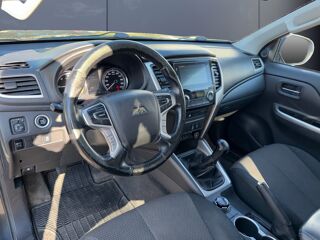L 200 Pick-up Club Cab 2.2 Did 150 ch Intense 4wd /CarPlay et Android Auto 2021 occasion 38300 Bourgoin-Jallieu