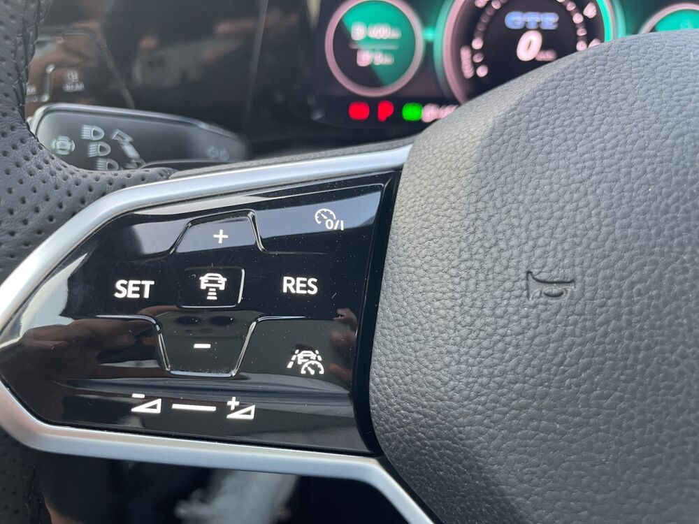 Golf VIII PHEV 1.4 eHybrid 245 ch GTE DSG6 /Attelage/Entretien &agrave; 2021 occasion 30000 N&icirc;mes