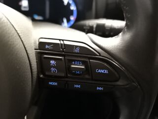 Yaris Cross 1.5 116 ch 90 Hybrid Full-hybrid 0.8kwh Collection Awd-i 4x4 2022 occasion 63500 Issoire