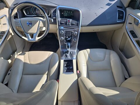XC60 2.0 D4 180 ch Momentum Business Geartronic Bva /Toit ouvrant 2014 occasion 56100 Lorient