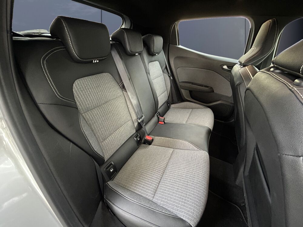 Clio 1.0 Tce 90ch Lutecia /CarPlay/R&eacute;gulateur-Limiteur/Radar AV-A 2021 occasion 18000 Bourges