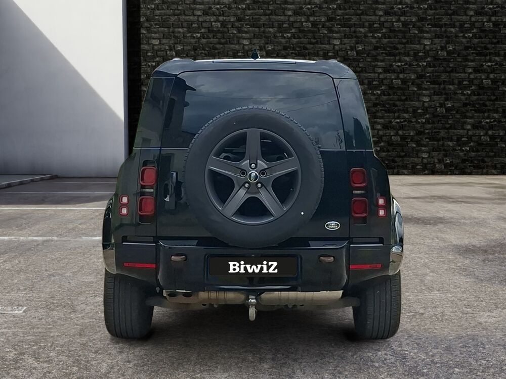 Defender Hardtop Societe 110 3.0 D250 250 ch Mhev SE 4wd Bva /Tva r&eacute;c 2023 occasion 43000 Le Puy-en-Velay