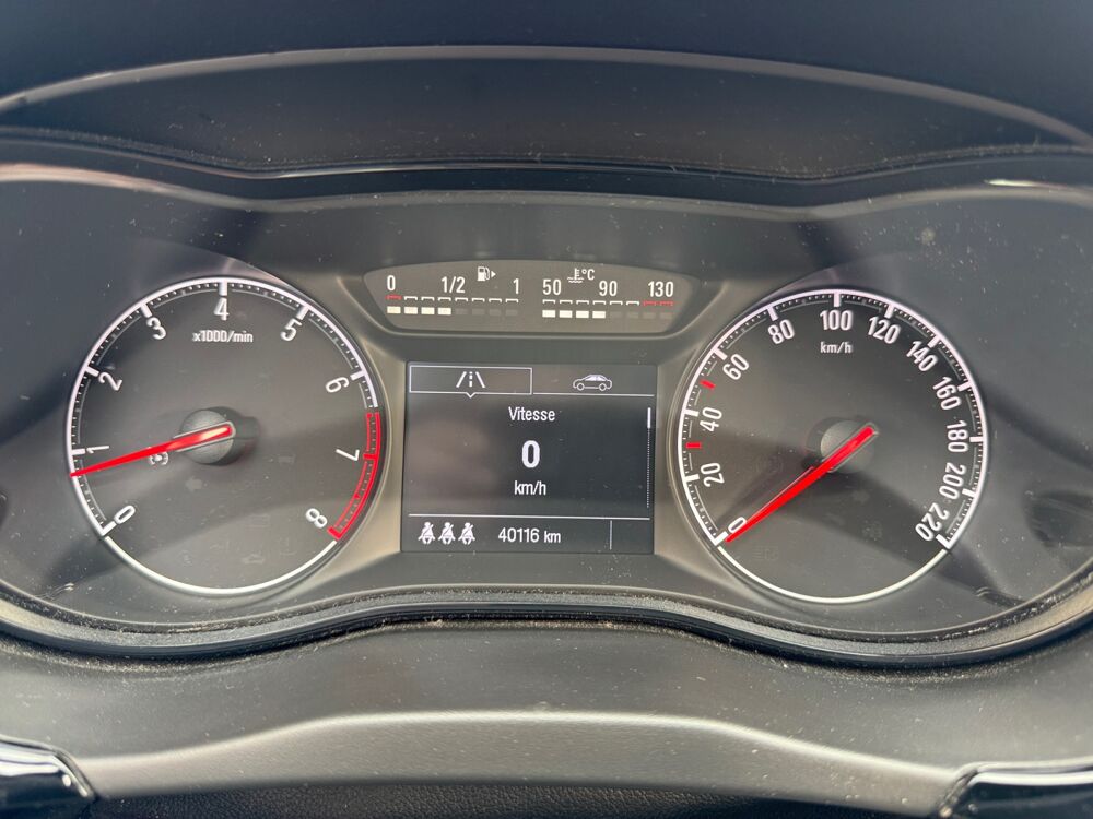Corsa 1.4 90 ch Excite /CarPlay/Cam&eacute;ra de Recul/Chaine de Distribu 2018 occasion 44800 Saint-Herblain