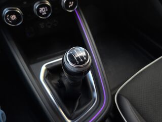 Clio 1.0 TCe 100 ch Intens /Apple Carplay Android Auto/Phares LED 2019 occasion 69240 Thizy les Bourgs