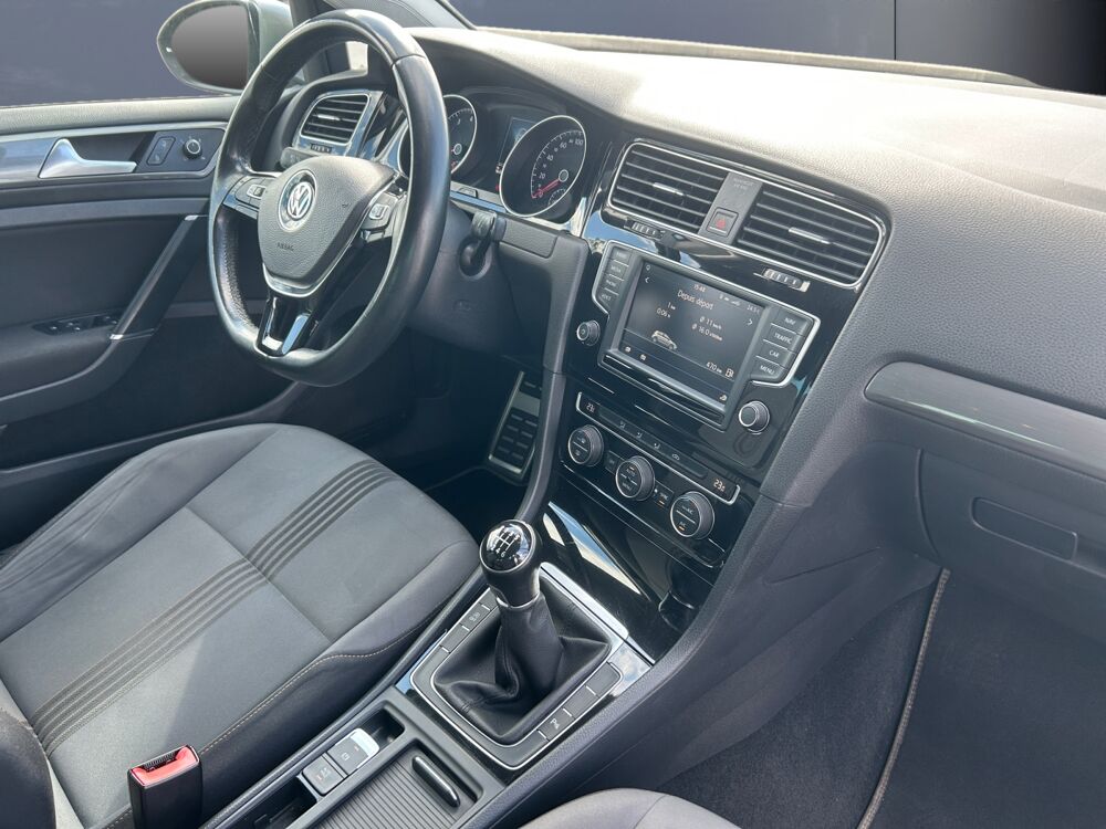 Golf 1.2 TSI 110ch Bluemotion Allstar /CarPlay/Cam&eacute;ra AR/Capteur 2016 occasion 18000 Bourges