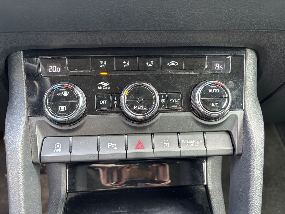 Karoq 2.0 Tdi 115 Scr Business 4x2 Dsg Bva /Camera/CarPlay 2023 occasion 43120 Monistrol-sur-Loire