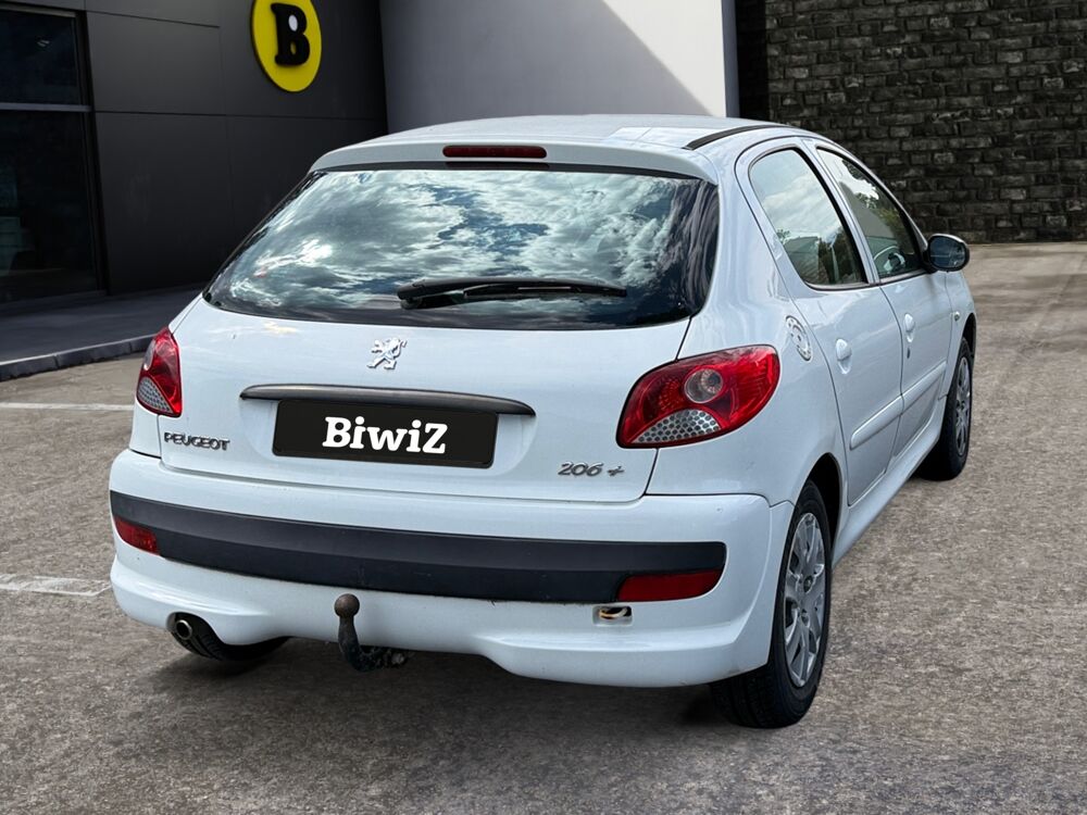 206 1.4i 75 ch Trendy - Bioethanol 2011 occasion 43200 Yssingeaux