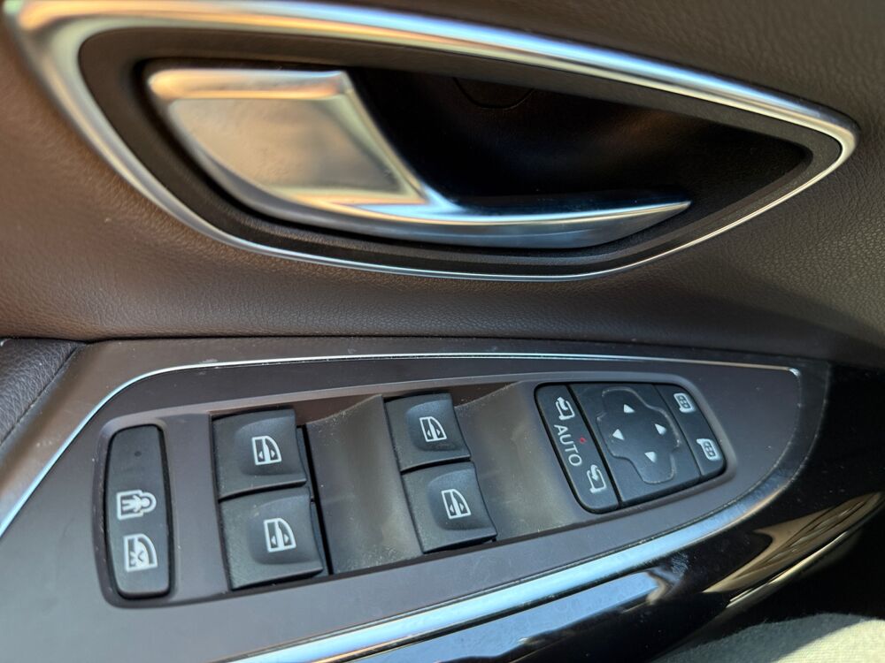 Espace 1.6 Dci Twin-turbo 160 Energy Initiale Paris /FULL OPTIONS 2016 occasion 76600 Le Havre