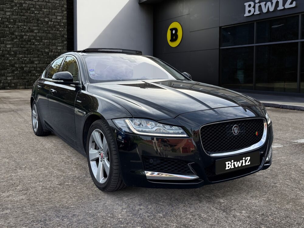 XF 3.0 D 300 ch Portfolio Bva /Suivi Complet/Toit Ouvrant/Pack 2016 occasion 59000 Lille