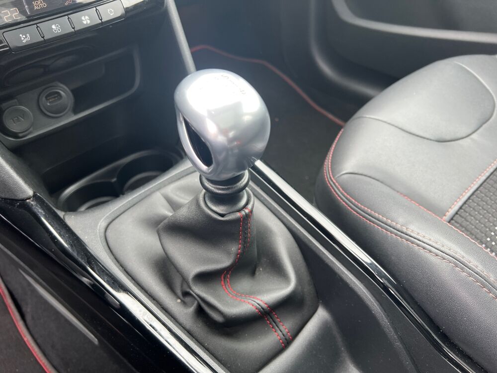 2008 1.2 Puretech 130 ch Gt Line /Toit panoramique/Gps/Carplay/Ca 2019 occasion 56100 Lorient
