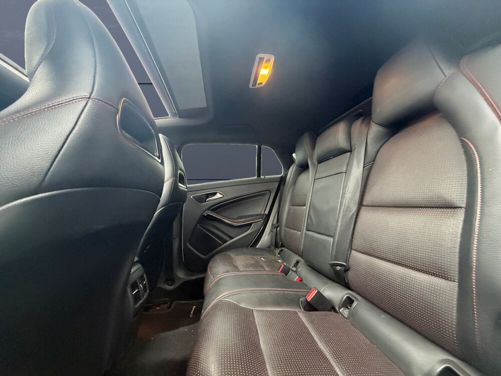 Classe CLA Shooting Brake 2.2 220 D 170 Amg Line 7g-dct /Toit Ouvrant/S 2018 occasion 43120 Monistrol-sur-Loire