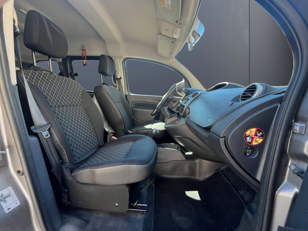 Kangoo 1.5 Dci 90 ch /Clim/Double porte lat&eacute;ral/Distribution Ok/Ent 2015 occasion 74200 Thonon-les-Bains