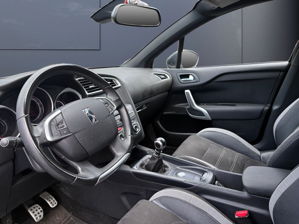 DS4 1.6 hdi 120 ch Connected Sochic /Carplay/Camera 2018 occasion 19100 Brive-la-Gaillarde