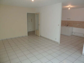  Appartement à louer 2 pièces 58 m²