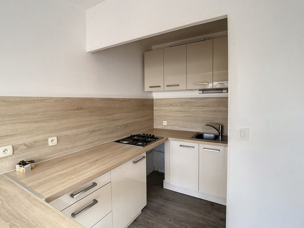 Location Appartement CHAMBERY, Comte, Joli T2 très lumineux Chambery