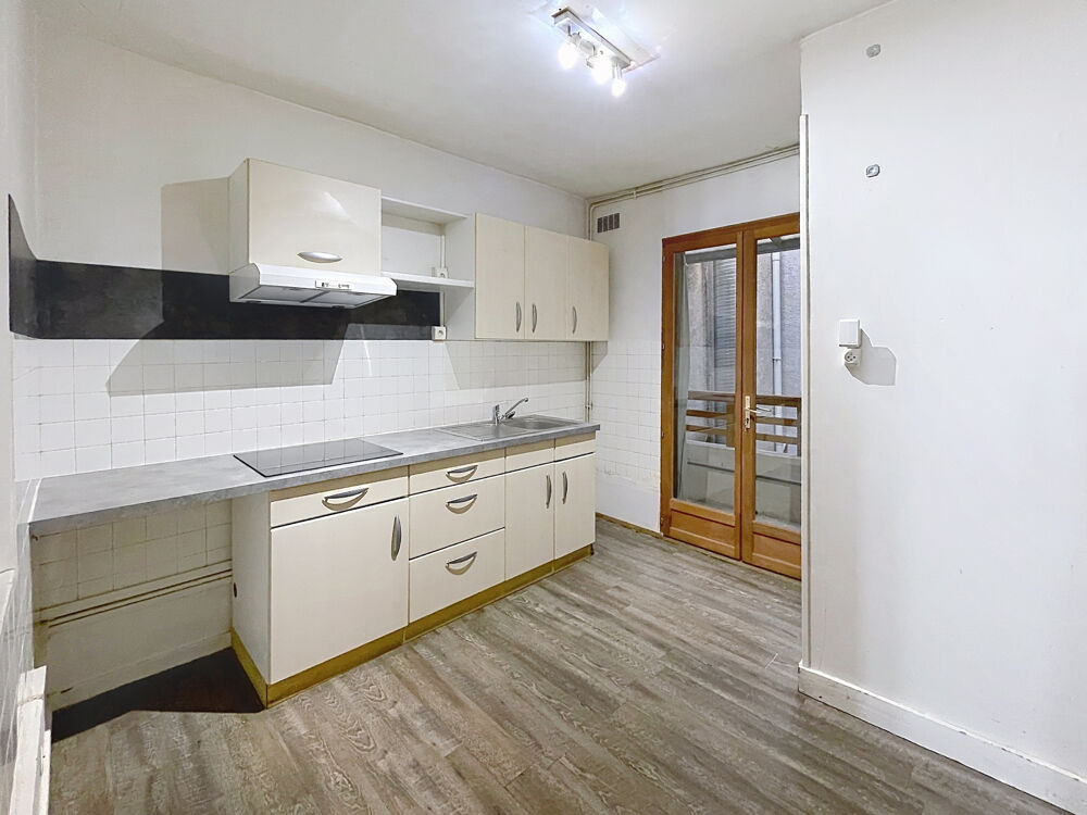Location Appartement CHAMBERY Centre Historique, Vaste T1 de 53.87m2 Chambery