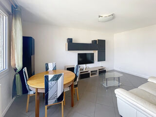  Appartement à louer 4 pièces 78 m²
